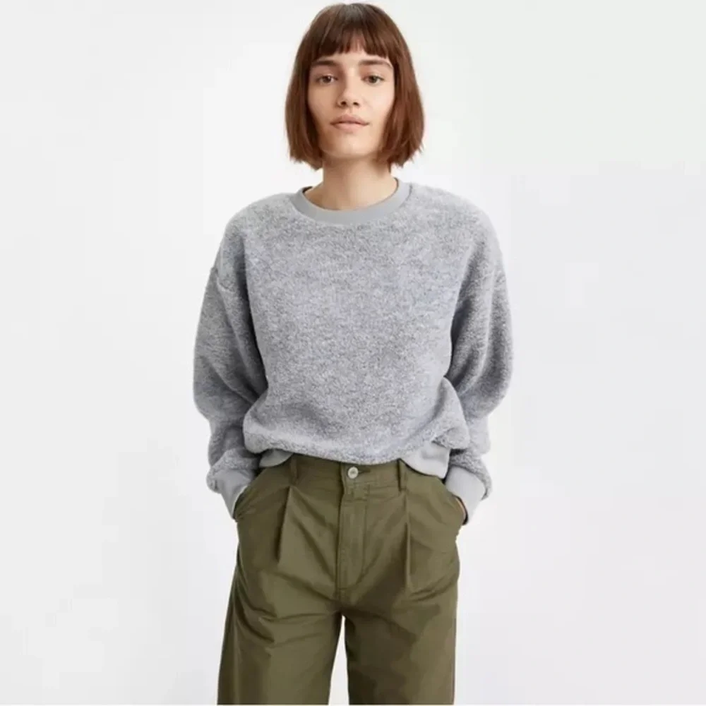 Levi's Meadow Fleece Crew Neck Long Sleeve Women's Sweater Smokestack Grey